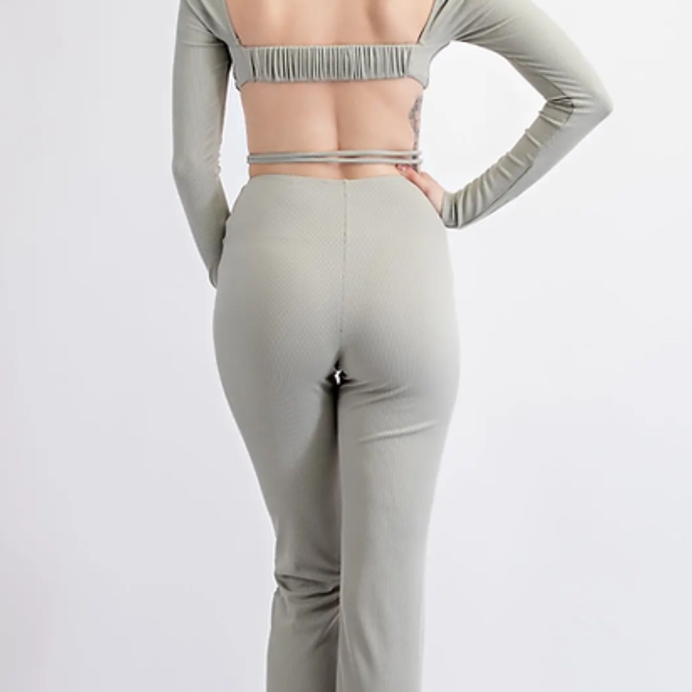 Two Piece Set - Picture 6 of 6